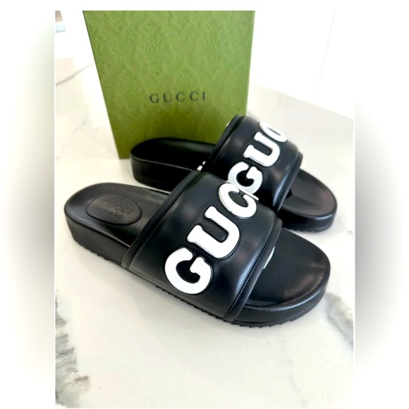 Gucci Men’s Logo Leather Slides - Picture 1 of 7
